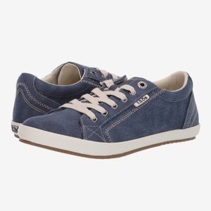TAOS STAR SHOES size 8.5 blue denim